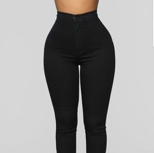 Fashion Nova Jeans super high waist